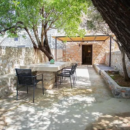 πυργοσ μπεχρακη-μάνη Casa de Férias Pírgos Dhiroú